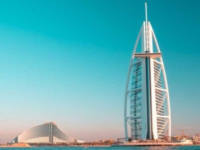 Travel Conveniently and Luxurious in Dubai