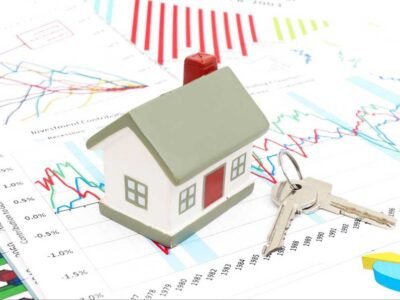 5 Methods for Staying Abreast of Real Estate Market Trends and Fluctuations
