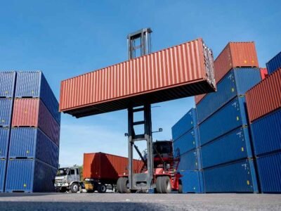 securing stacked containers. Understanding the Basics of Container Stacking