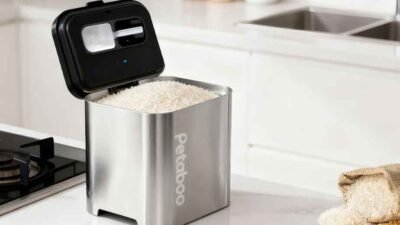 Traditional Rice Bins vs. Vacuum Storage Containers: Which One Truly Keeps Food Fresh