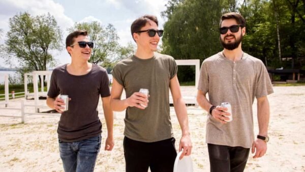 Beyond the Frame: How to Safely Shop for Designer Eyewear Online in 2026